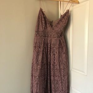 lace cocktail dress